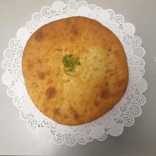 Пирог осетинский с капустой и яйцом 